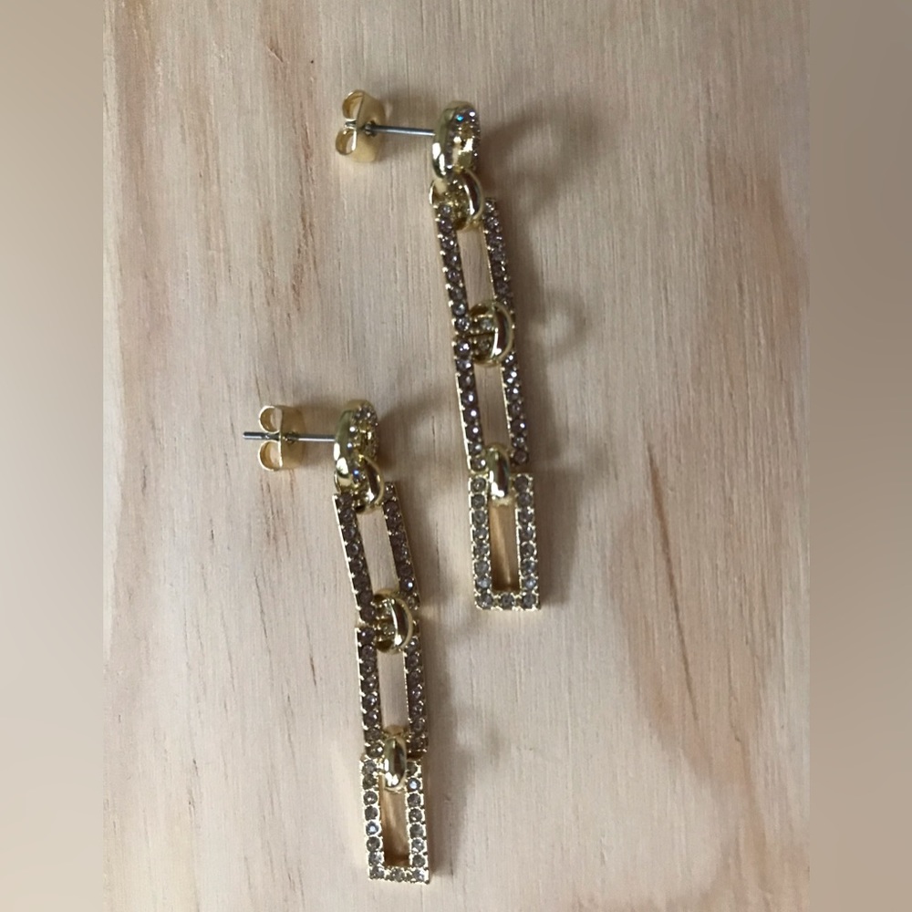 LUV AJ Mini Chain Link Studs - Picture 3 of 6